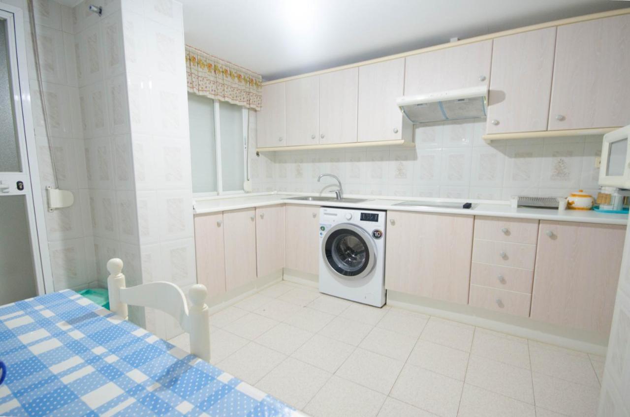Aparment Neptuno- Located On The Promenade A Few Metres From The Beach. Естепона Екстер'єр фото