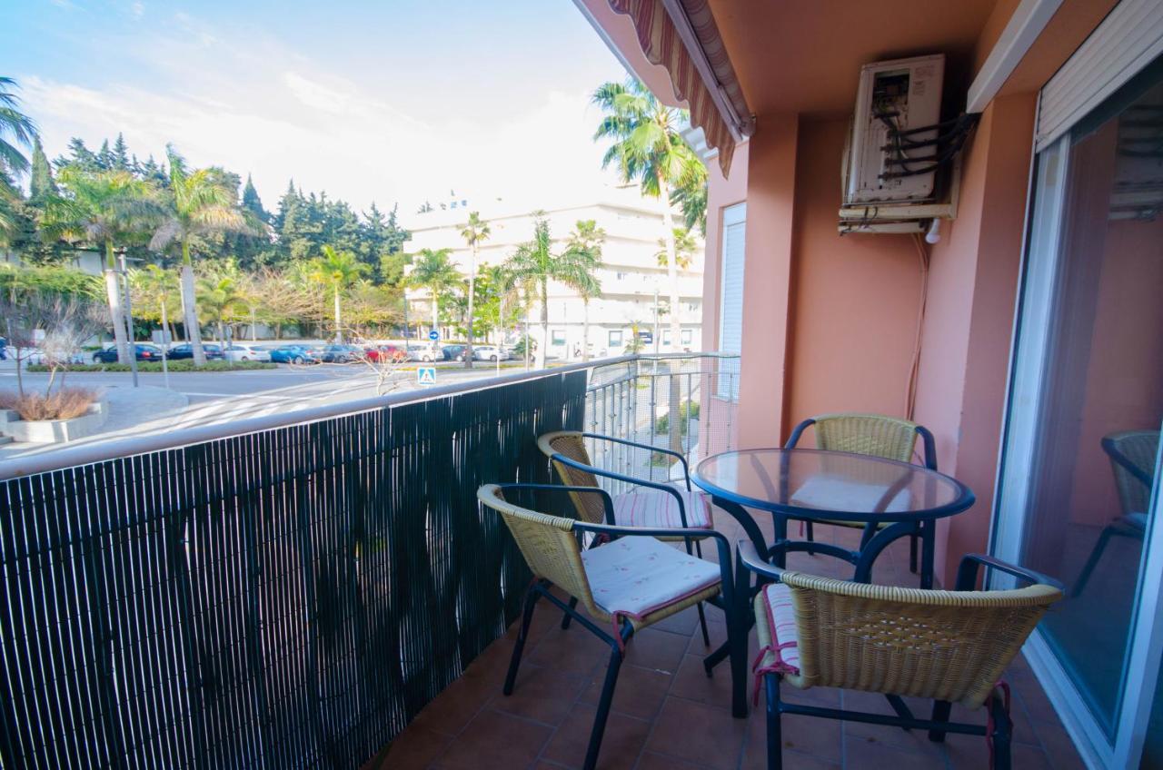 Aparment Neptuno- Located On The Promenade A Few Metres From The Beach. Естепона Екстер'єр фото