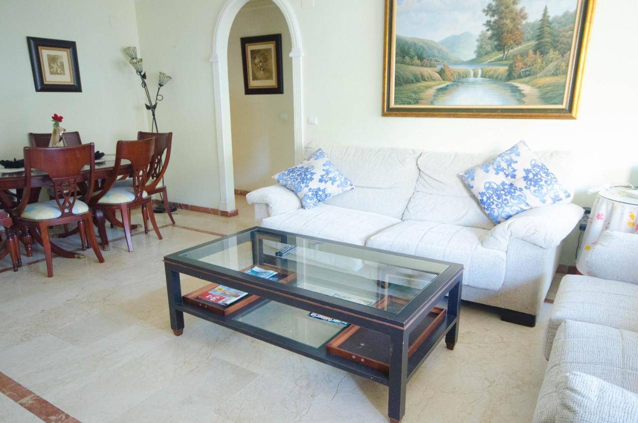 Aparment Neptuno- Located On The Promenade A Few Metres From The Beach. Естепона Екстер'єр фото